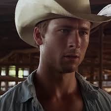 The Three Bears and Goldie Glen Powell