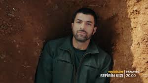 Gelişmelerden zamanında haberdar olmak istiyor musunuz? Mert Firat Ile Idil Firat In Kizlari Seyhan Mia Dan Ilk Fotograf Magazin Haberleri Ntv