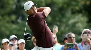 Brooks koepka was one of the many nike tour staff who found themselves without an equipment deal when the company stopped making clubs in 2016. Players Without Equipment Contracts Are Having Unprecedented Success This Season