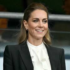 Outfit Post ❤️ England vs Australia Women's Rugby World Cup Match — 6th  September 2025 Catherine wore the Peak-Shoulder Leaf Crepe Jacket in Black  by Alexander McQueen. The single-breasted jacket features peak
