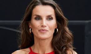 Queen Letizia makes 'slow fashion' move by wearing Queen Sofía's dress from  45 years ago