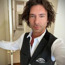 The 32 Best Pianists for Hire in Chula Vista, CA