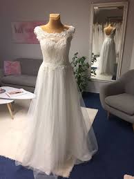 Desiree empire hochzeitskleid, kleid mit empiretaille, hohe taille, sinn und sinnlichkeit, stolz und vorurteil, jane austen hochzeit gewandfantasien ab 279,00 € kostenloser versand Tipps Fur Das Richtige Brautkleid Tull Und Spitze Aus Aurich