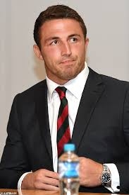Heutzutage stehen sie für das erreichen eines alters, das nicht mehr mit positiven werten wie. Nrl Sam Burgess Reagiert Auf Klatsch Uber Sein Schnell Graues Haar Aktuelle Boulevard Nachrichten Und Fotogalerien Zu Stars Sternchen