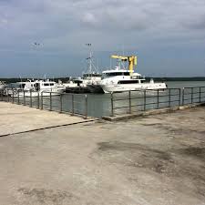 We did not find results for: Foto Di Kompleks Jabatan Laut Wilayah Selatan Gelang Patah Johor