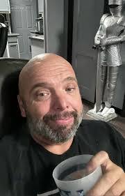 Dorian Saunders's Instagram, Twitter & Facebook