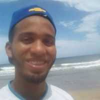 eh realizado diferentes cursos en Platzi de temas que me interesan pero no  son de mi perfil como tal ¿Debería incluir todos los certifica...