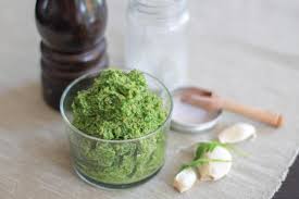 Pesto De Roquette Aux Noix Au Thermomix Yummix Recette Pesto Roquette Pesto Thermomix