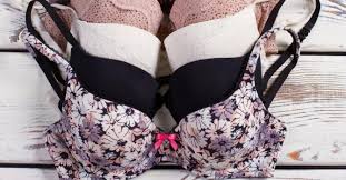 Une sensation revendiquée dans une mouvance souvent féministe, liée à la libération du corps de la femme. Comment Ne Pas Mettre De Soutien Gorge Sans Que Cela Se Voie Fourchette Bikini