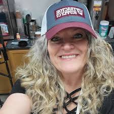 Kim Helm Skidmore (@k_e_ranch) • Threads, Say more