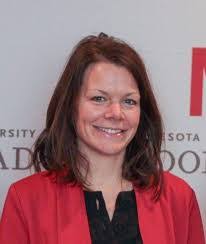 Lisa Karch's Instagram, Twitter & Facebook