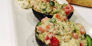 Avocats Aux Crevettes Crevette Avocat Recette Avocat Entree Avocat Crevette