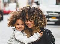 In diesem beitrag finden sie die besten bilder von 15 super trend frisuren für graue haare, die sie deffinitely lieben! Typ 4 Krauses Haar Der Anspruchsvollste Typ Lockenpflege De