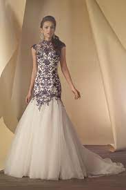 Antique lace with a scalloped crochet. 35 Black White Wedding Dresses With Edgy Elegance