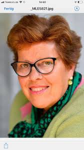 Landesbeauftragte der evangelischen Kranken- und Altenhilfe über "Grüne  Damen und Herren" im Klinikum Main-Spessart