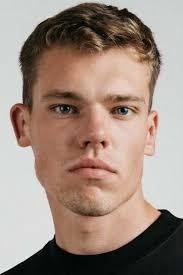 Dunaj, k vašim službám (2023): Obsazení, herci a tvůrci