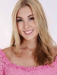 Kayla Fredericks's Instagram, Twitter & Facebook