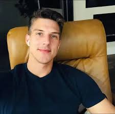 ❤️ 🙋‍♀️