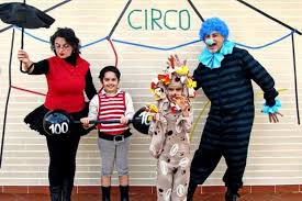 Quindi accanto ai costumi locali sfileranno figuranti vestiti con i costumi della tradizione piemontese, una forma di rispetto e rimembranza di origini arcaiche in cui l'italia dell'epoca precedente l'unificazione, già si vedeva come futuro stato in cui dal. Svenire Microscopio Variabile Vestiti Carnevale Famiglia Fai Da Te Agingtheafricanlion Org