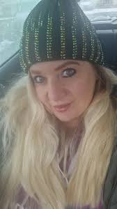 lesbian travel companion wanted for warm destinations