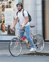 Pin By Henco Botha On Kit Kit Harington Cycling Fashion Urban Cycling