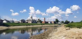Here is a short video of the Troy High School Marching Band performing  today at Universal Studios in Orlando, Florida. They are representing our  community well! What an incredible group of young