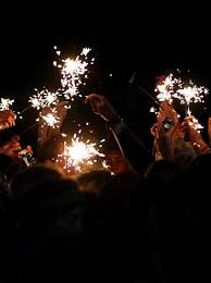 Kennewick Fire Crews Recommend Alternatives To Lighting Fireworks Off For 4th Of July Kepr
