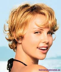 Here are 50 amazing short wavy hairstyles for you to flaunt. Haircutshairstyles Us Short Wavy Hair Short Hair Styles 2014 Haircuts For Wavy Hair