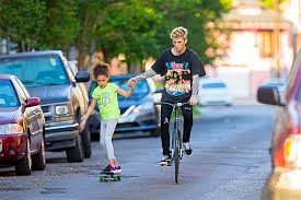 The baby's mother, emma cannon, is reportedly on good terms with the rapper. Machine Gun Kelly Daughter Casie Celebrate First Movie Together Hollywood Life Pen Pusher Hackette