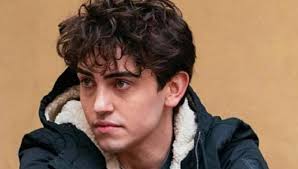 Questa è la pagina ufficiale di michele bravi. Il Cantante Michele Bravi Chiede Di Patteggiare Nel Processo Per Omicidio Stradale