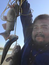 🦃Happy Thanksgiving everyone! Check out the pick of the day caught by  @rubbatoe #crab #underwateradventure #freediverlife #catchandcook ##onebreat