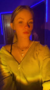 Tessa Chadwick's Instagram, Twitter & Facebook