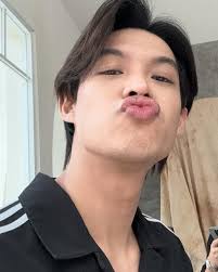 Dinda Hauw (@dindahw) • Threads, Say more