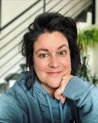 Emily Jacoby's Instagram, Twitter & Facebook