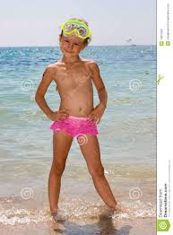 The first single was the song jungen mädchen (boys girls), after which followed neues lied (new song). Junges Madchen Am Strand Stockfoto Bild Von Strand Madchen 10815922