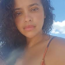 Yadira Irizarry's Instagram, Twitter & Facebook