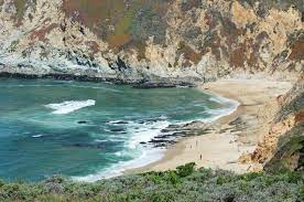 The Secret Tropical Beach In Northern California Where The Water Is A Mesmerizing Blue Half Moon Bay California Beach At Night California Vacation