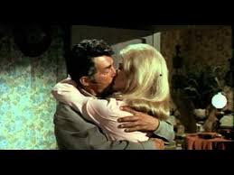 5 card stud is a 1968 american western mystery film directed by henry hathaway and starring dean martin and robert mitchum. Five Card Stud Trailer Youtube