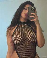 العنود العيسى عارية تماما صدرها كبير طري صور ساخنة 