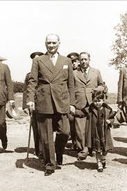 Bu yazımızda atatürk'ün çocuk sevgisine değinmek istiyoruz. Ataturk Ve Cocuklar 2 Nisan Forum Flatcast Radyo Destek Paylasim Sitesi