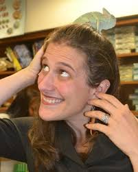 Andrea Redinger's Instagram, Twitter & Facebook