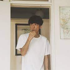 一輝の図鑑 さんはinstagramを利用しています 歯磨き中の一輝 どうしてかな やっぱり気になる 考えながらの歯磨きは長め そして力は強め 右利きです 僕らは奇跡でできている 相河一輝の日常シリーズ 一輝のとある一日 図鑑 写真集 一生