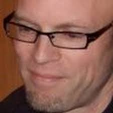 Lee Ekstrom's Instagram, Twitter & Facebook