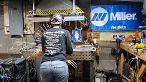 Vous Savez Que Vous Etes Un Soudeur Soudure T Shirt Manches Etsy Welding And Fabrication Metal Sculpture Barbie Life