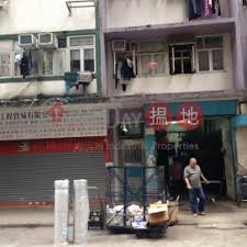 4k00:15young woman takes off medical mask. ç¢§è¡—15 27è™Ÿ 15 27 Pitt Street æ²¹å°–æ—º æµåœ° Oneday