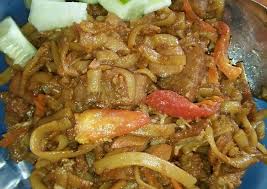 Kamu salah satu penggemar mie? Resep Mie Tiaw Goreng Yang Sempurna Kreasi Masakan