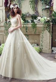 Luxe champagne robe de mariée 2020 robe boule de l'épaule manches courtes dos nu glitter tulle appliques en dentelle perlage royal train volants. Robe De Mariee Princesse Bustier Dentelle