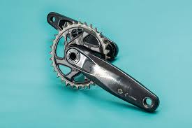 Together the crank and its two or three chain wheels (or chain rings) make up the crankset. Best Mountain Bike Cranks Single Ring Chainsets For All Riders Mbr