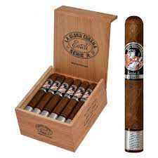 To make these cigars, dominican fillers are aged several years longer than the original blend. La Gloria Cubana Serie R Esteli No 54 Toro