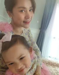 Bekas suami elly lawat anaknya buat kali pertama. Terima Kasih Daddy Azmi Mommy Faye Elly Mazlein Bekas Suami Tak Gaduh Lagi